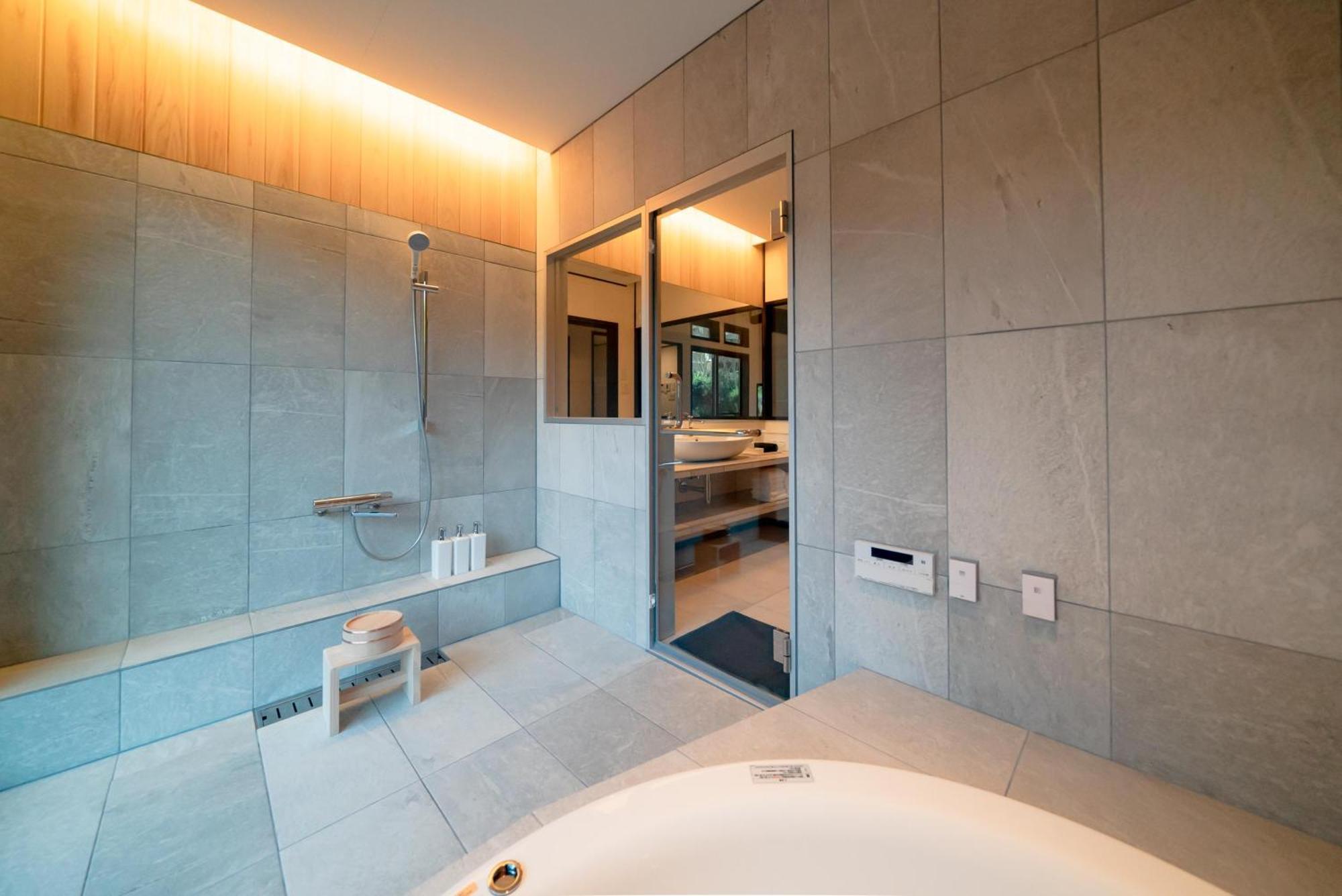 小塩の灯り 石垣の別荘 Ukiha Extérieur photo